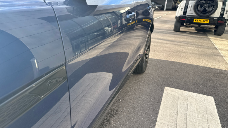 Jaguar F-Pace 2.0 D200 R-Dynamic Black 5dr Auto AWD Diesel Estate